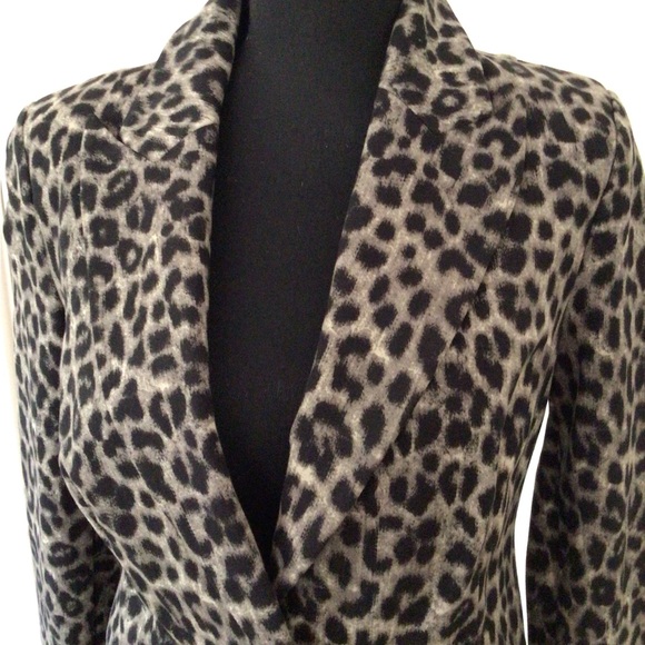 CAbi animal print fitted jacket NWOT - Picture 12 of 13